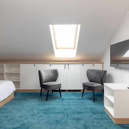 Aparthotel Esencja Warszawy Nowy Swiat Warschau Buitenkant foto