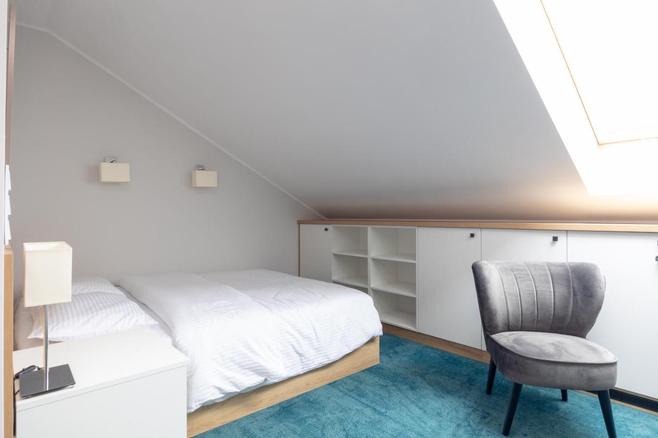 Aparthotel Esencja Warszawy Nowy Swiat Warschau Buitenkant foto