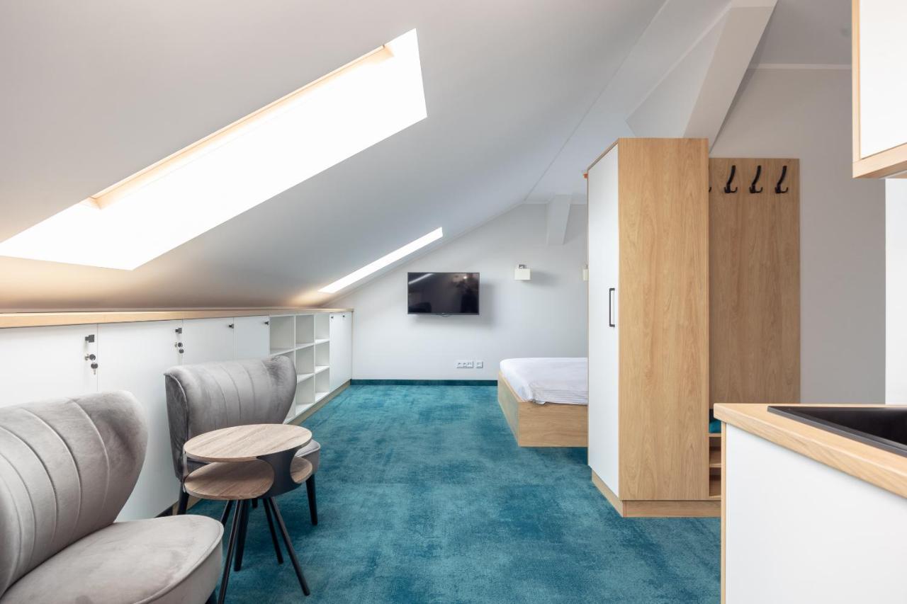 Aparthotel Esencja Warszawy Nowy Swiat Warschau Buitenkant foto